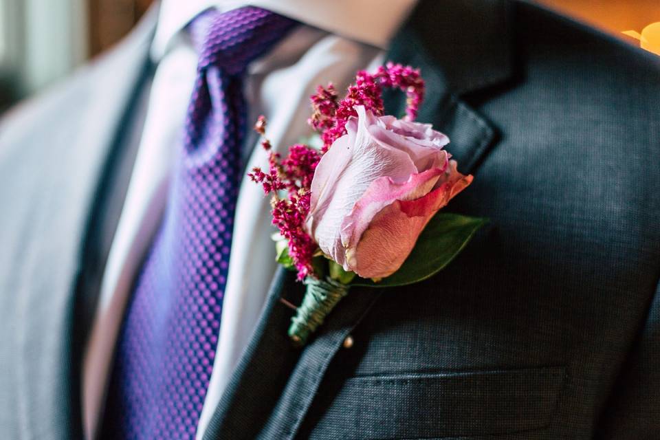 Delicate boutonniere