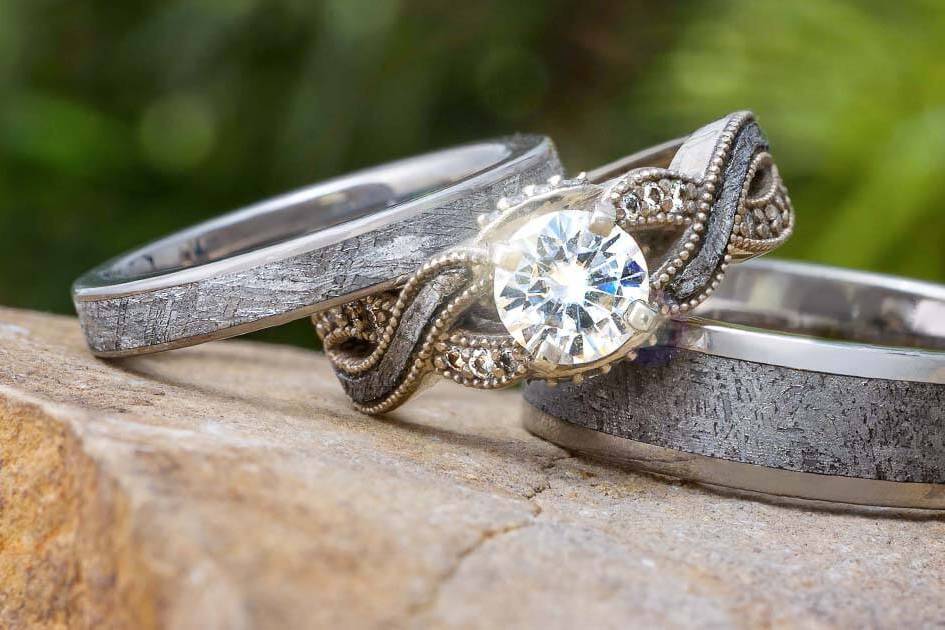 Matching Meteorite Rings