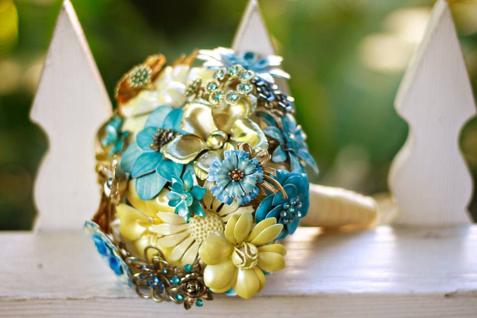 Brooch Bouquet. Photo by Barca Designs.