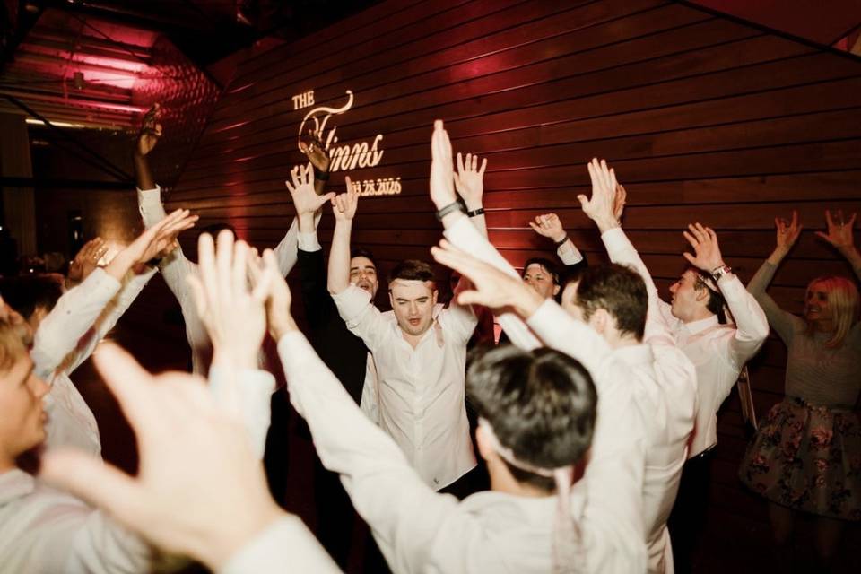 Hands Up!