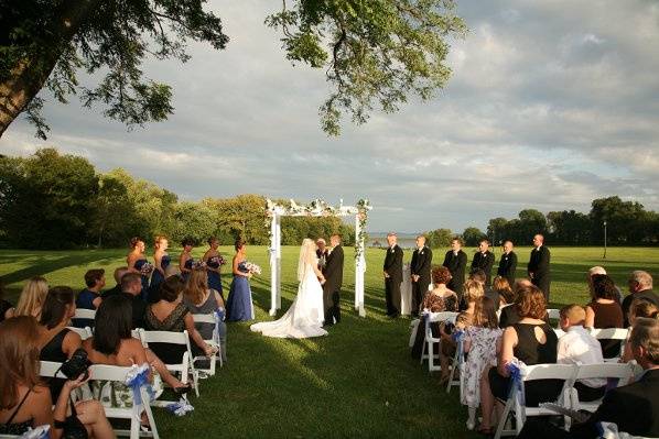 Evening ceremony on the lawn. Photo by Visual Image Photography