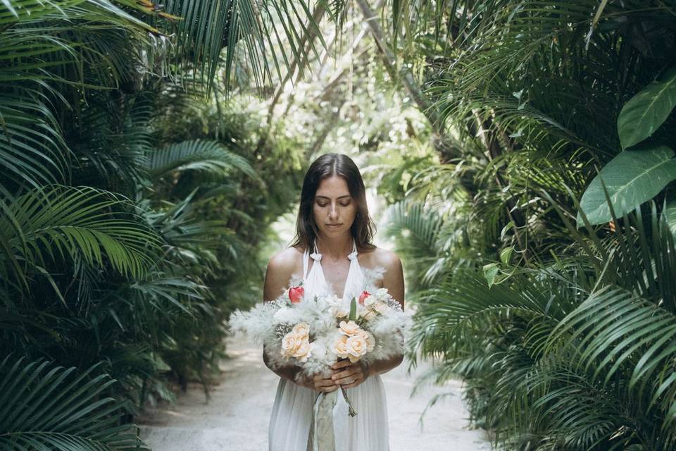 Natural neutral Bride bouquet