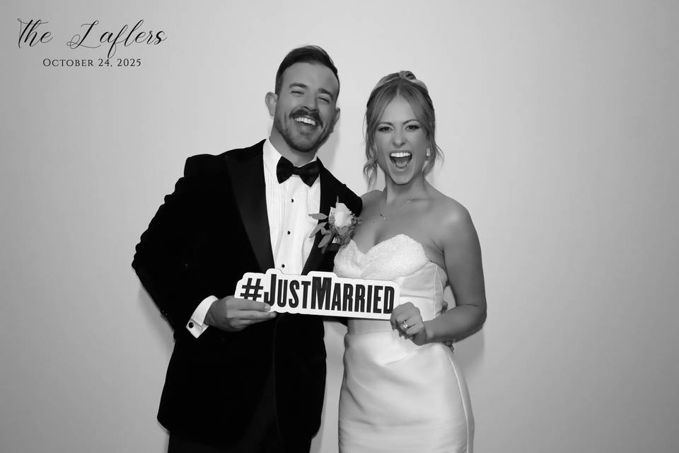 Glam Photo Booth