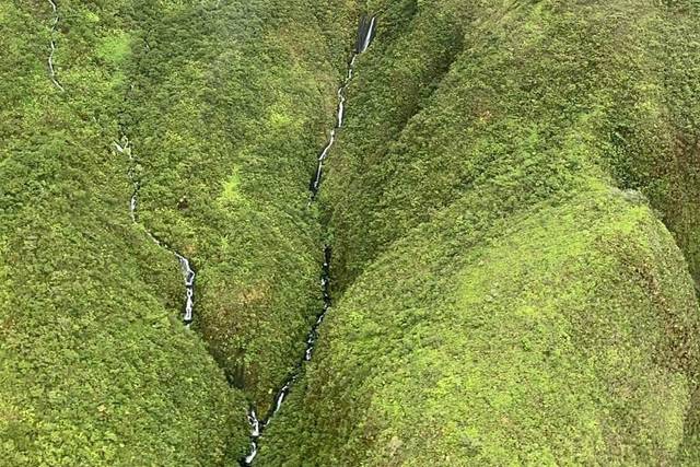Helicopter tour