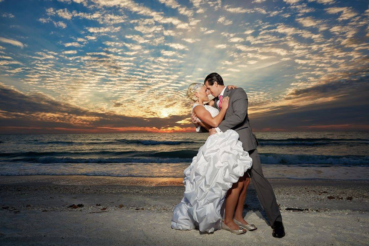 Claudia Giraldo Bridal - Dress & Attire - Cape Coral, FL - WeddingWire