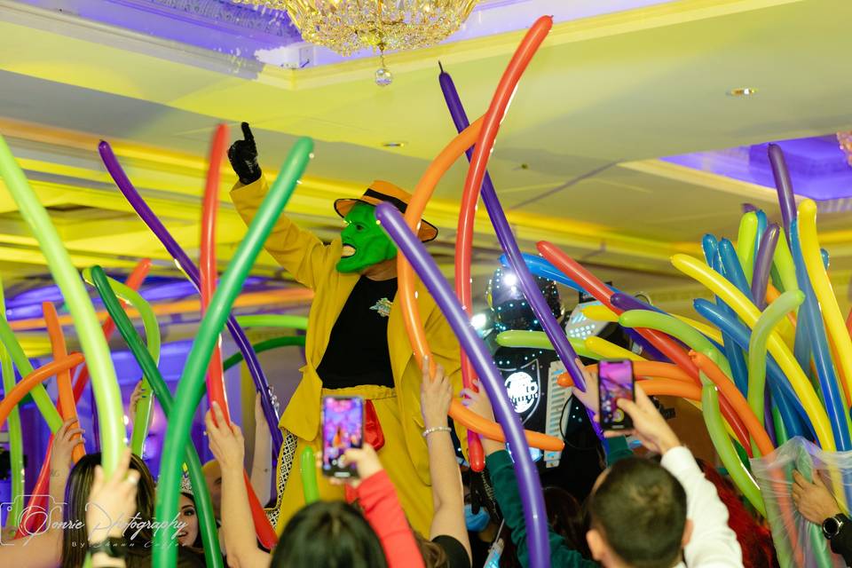 Karnawał w Rio - #TescoParty #6 - gruszka z fartuszka | Carnival themed  party, Carnival party decorations, Carnival decorations
