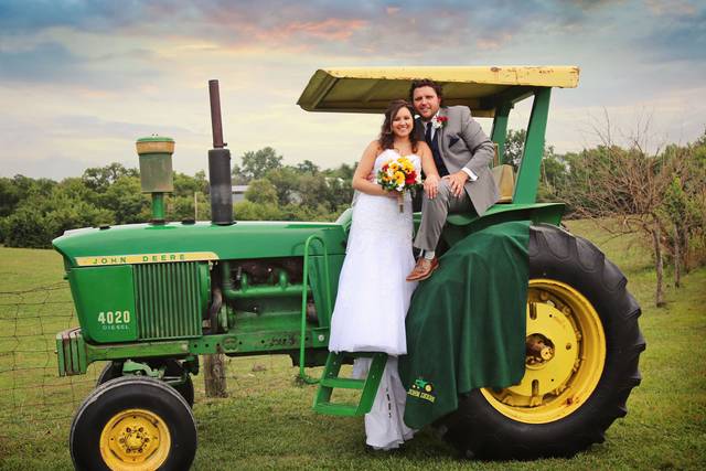 Deanna Schuller Photography & Creative