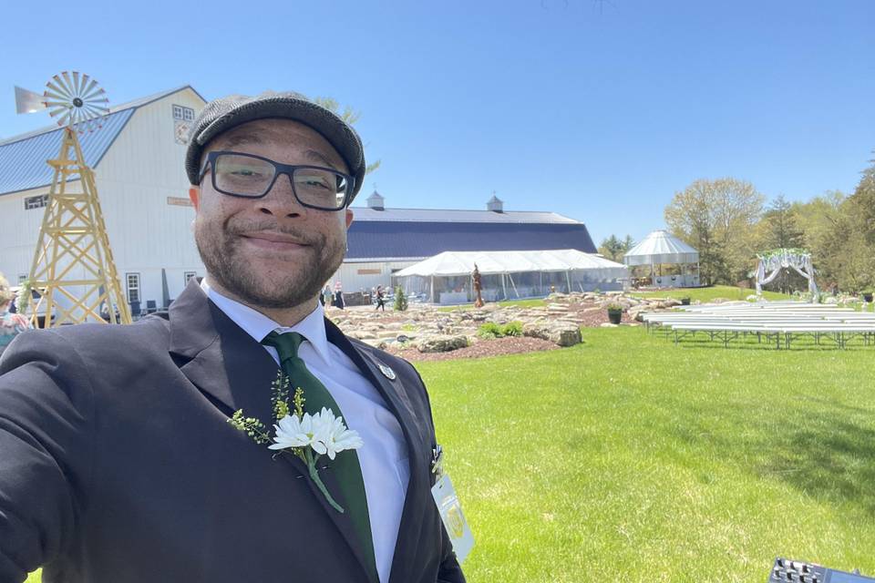 Barn weddings are the best.