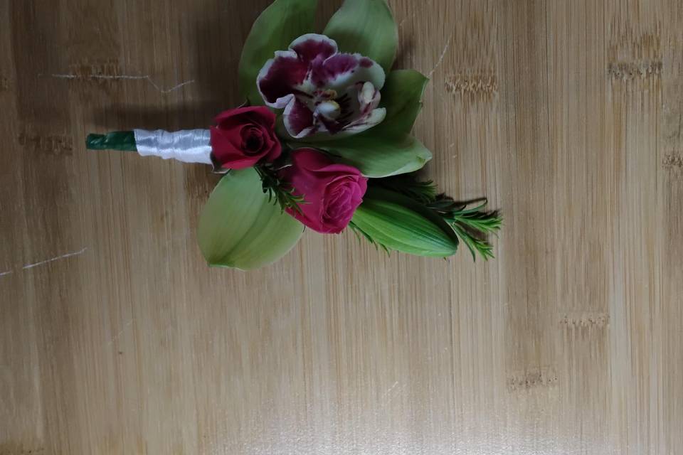 Tropical boutonniere