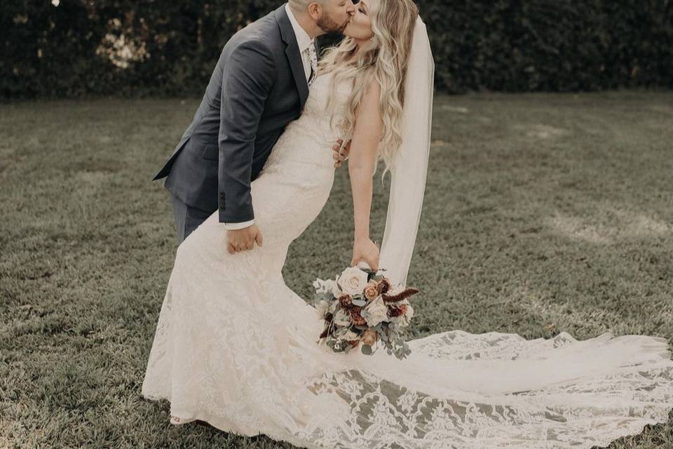 Becca ~ Pronovias (Monroe)