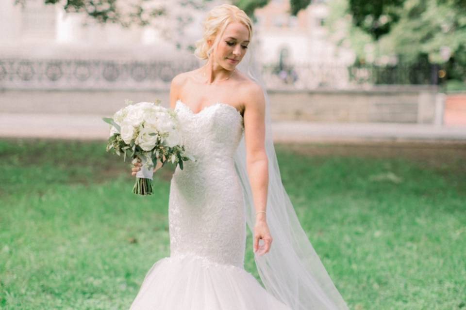 Amanda ~ Maggie Sottero (Lansi