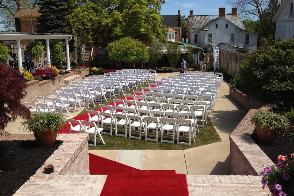 Outdoor wedding space