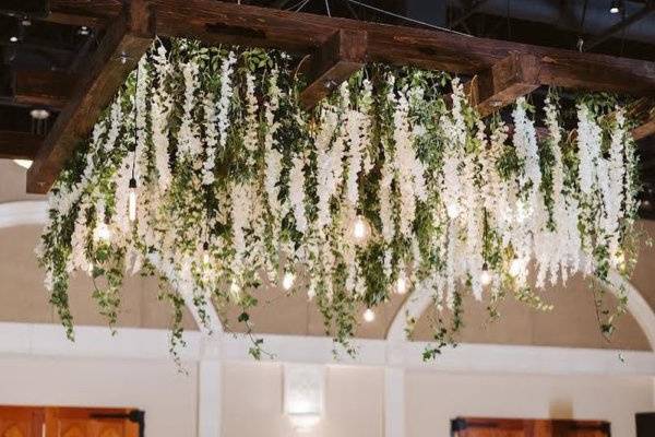 Dried flower bouquet