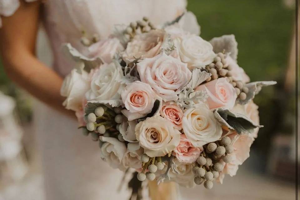 Dusty pink bouquet