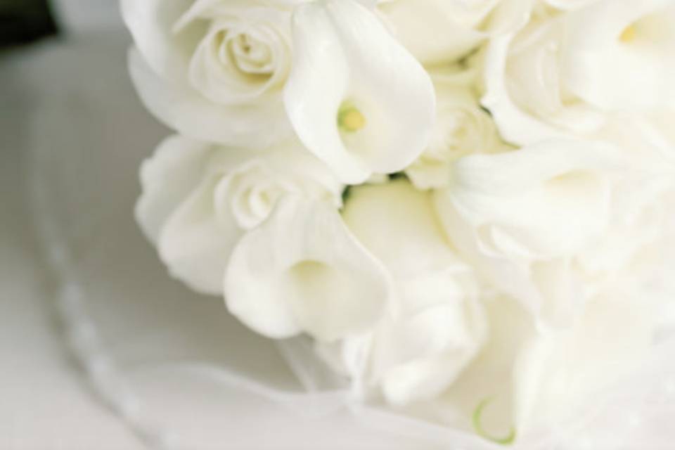 White roses and lilies