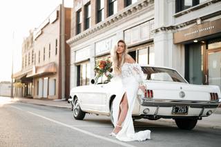 Loree's Bridal & Formal