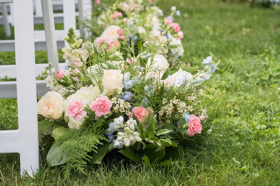 Dreamy Ceremony Arrangements