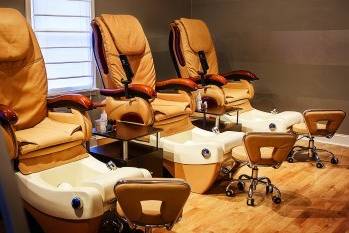 September Nail Salon