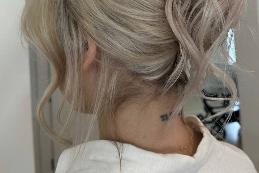 Beautiful down do with lift