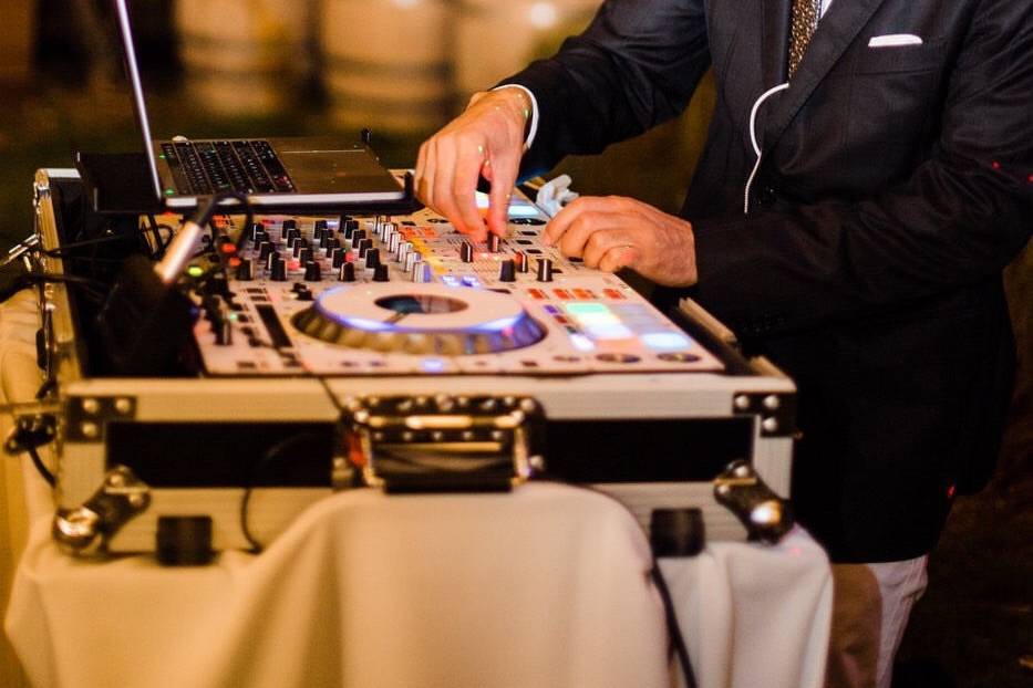 Cabo Destination Wedding DJ's