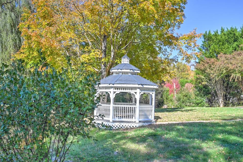 132 Old Jims Branch - Main House Exterior