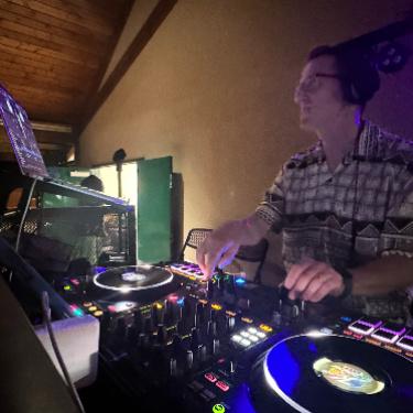 DJ Jeremy Krick