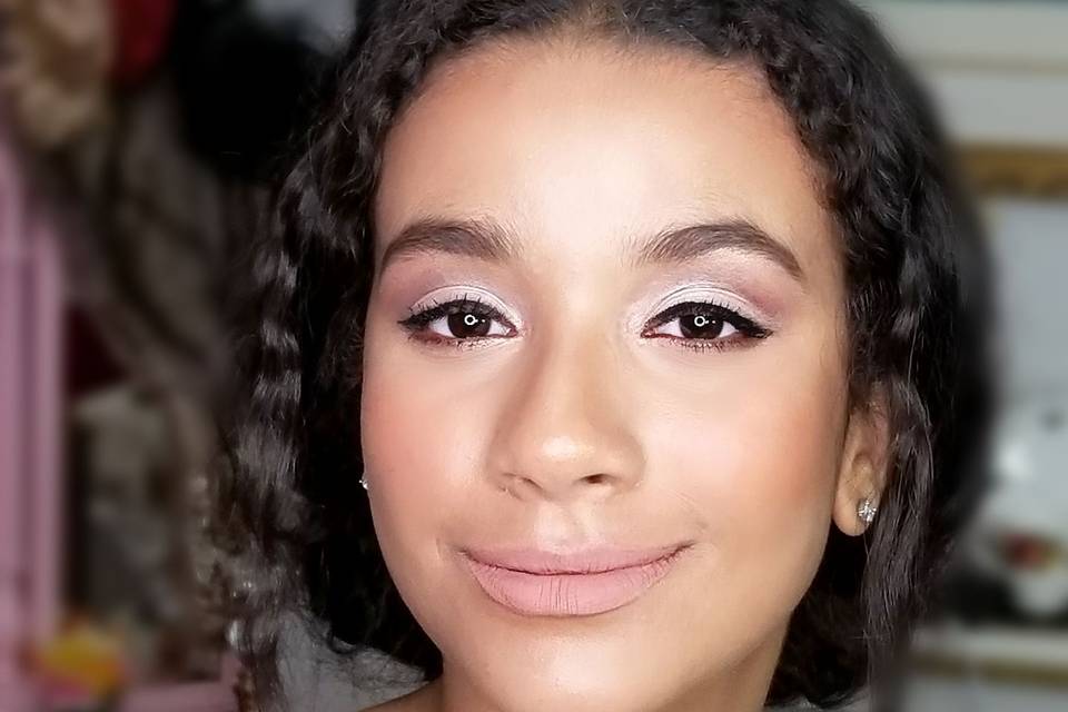 Soft glam look