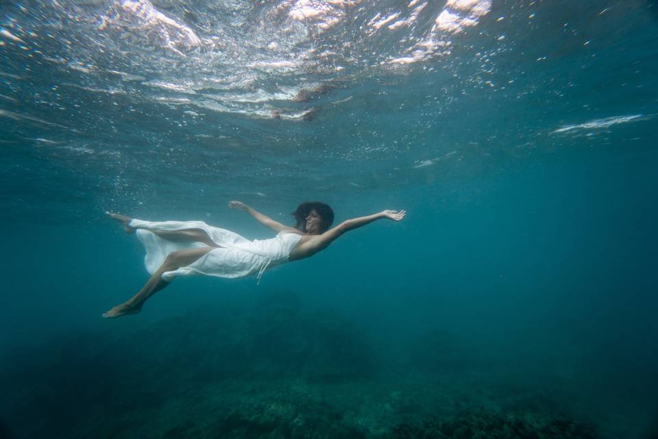 Underwater Bride