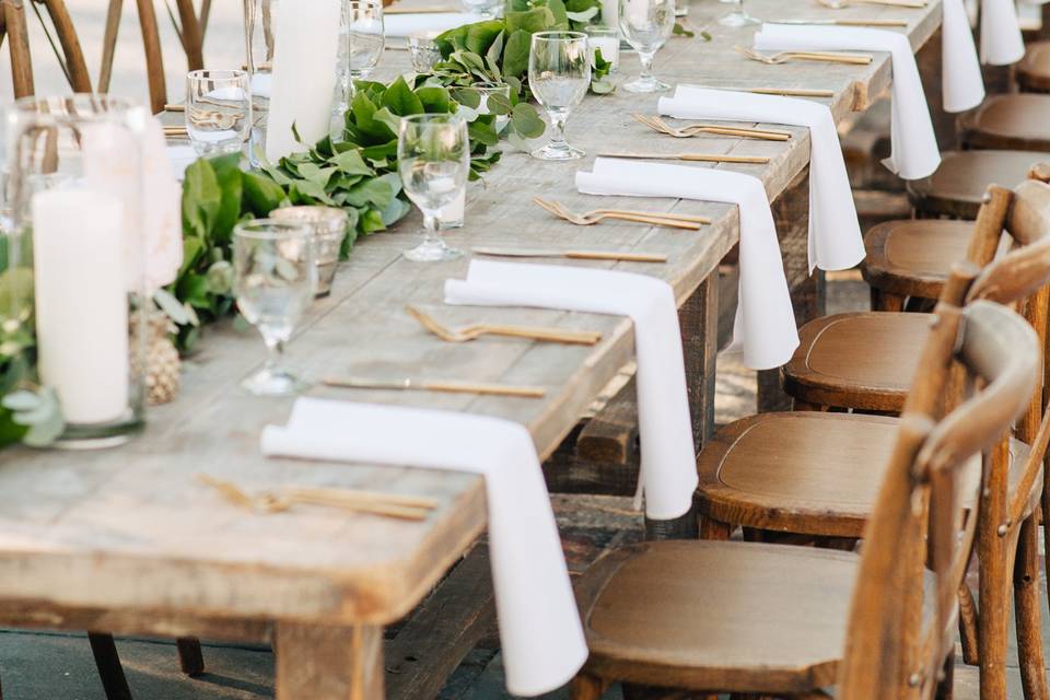 Rustic table setting