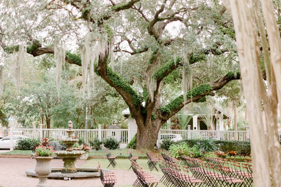 Thomas Bennett House ceremony