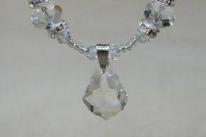 Elegant Victorian Style Necklace.
Swarovski Crystals.