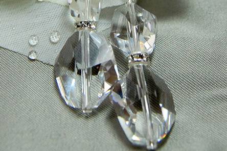 Alison Ice Crystal Earrings
Elegant Swarovski Cosmic Crystal Earrings. Each crystal is separated with a rhinestone embedded rondelle. The earwires and findings are made with tarnish-resistant Argentium Sterling Silver. Earring Length: Approx. 1.5
