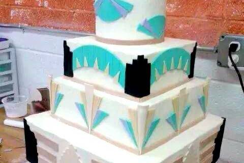 Art deco fondant cake