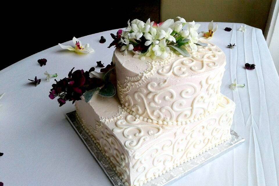 Cream cheese scroll cake