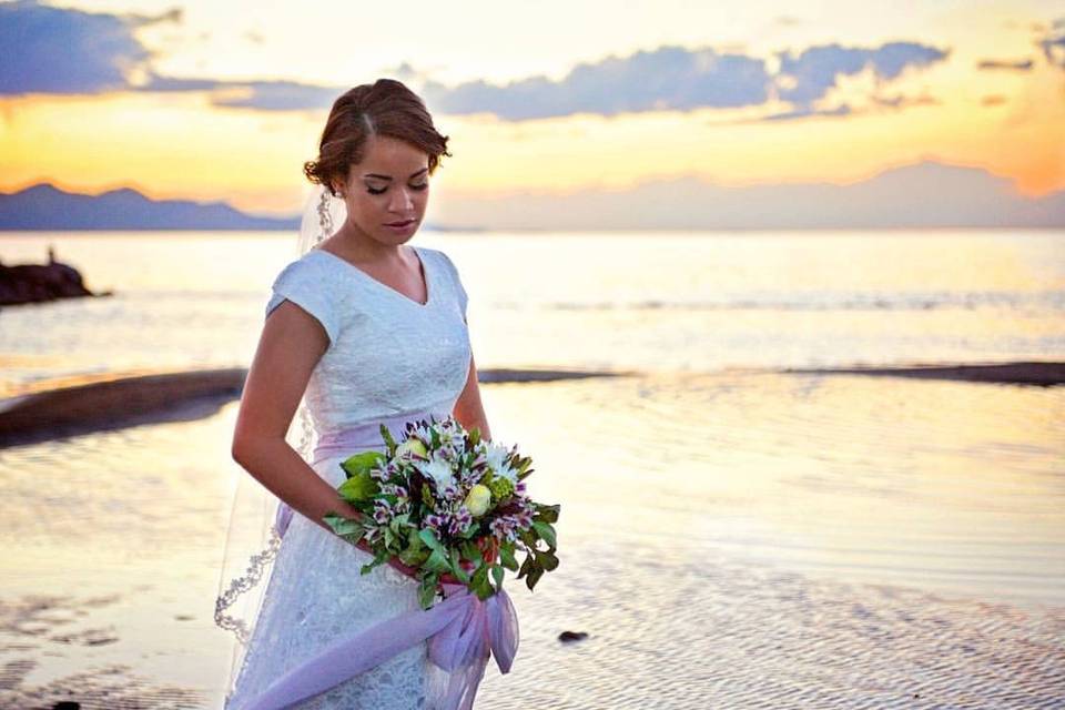 Bride holding her bouquet