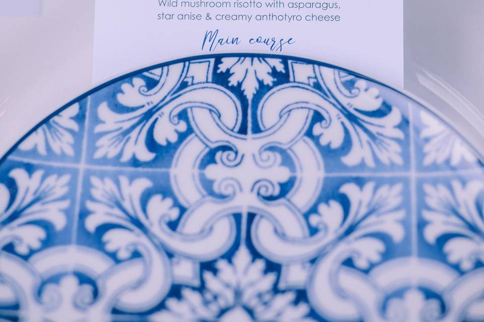 SIFNOS - Blue and White Menu