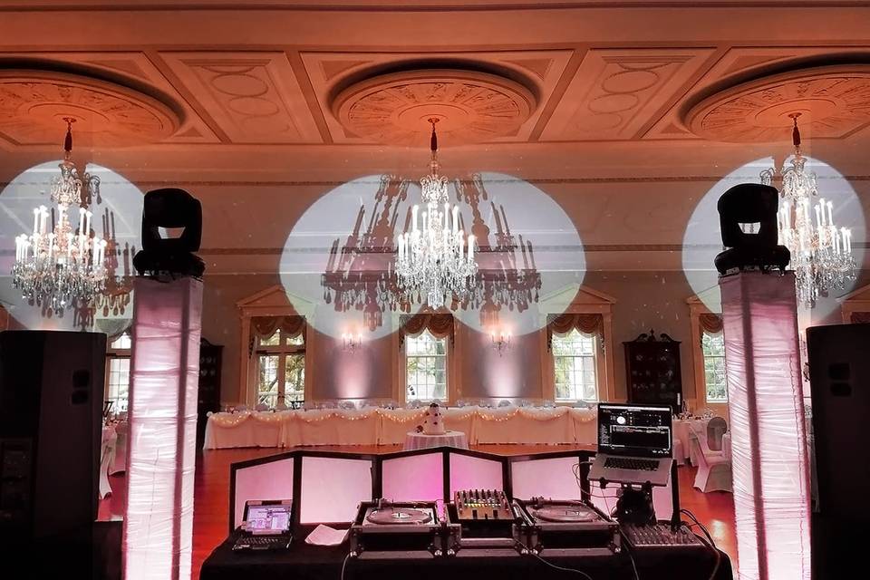 Dj, movers, spotlight decor