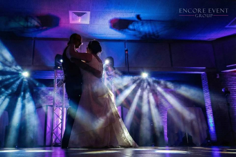 Intelligent lights first dance