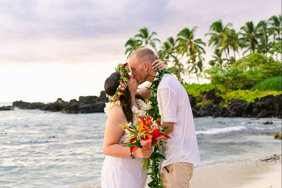 KONA WEDDING OFFICIANT® HAWAII