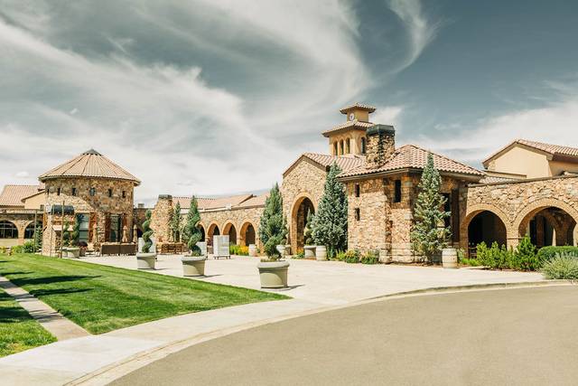Flying Horse Resort & Club