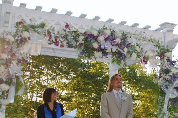 Sara Shonfeld - Rabbi & Interfaith Officiant