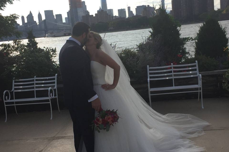 Sara Shonfeld - Rabbi & Interfaith Officiant