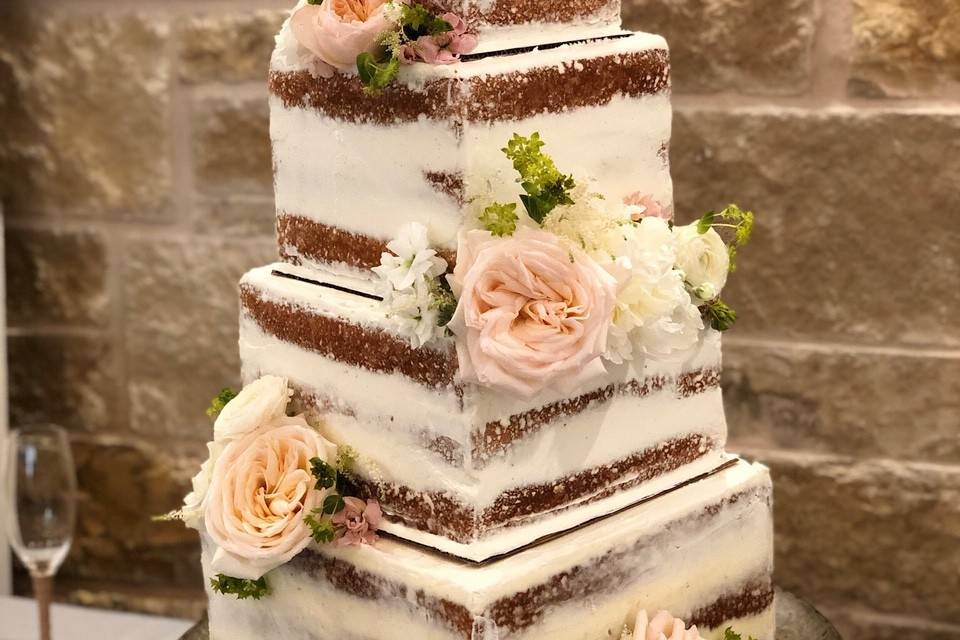 Semi-naked cake florals
