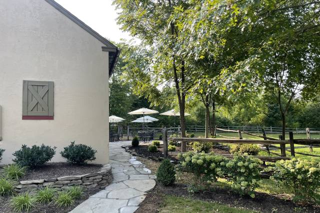 Stone Ridge Farm Inn