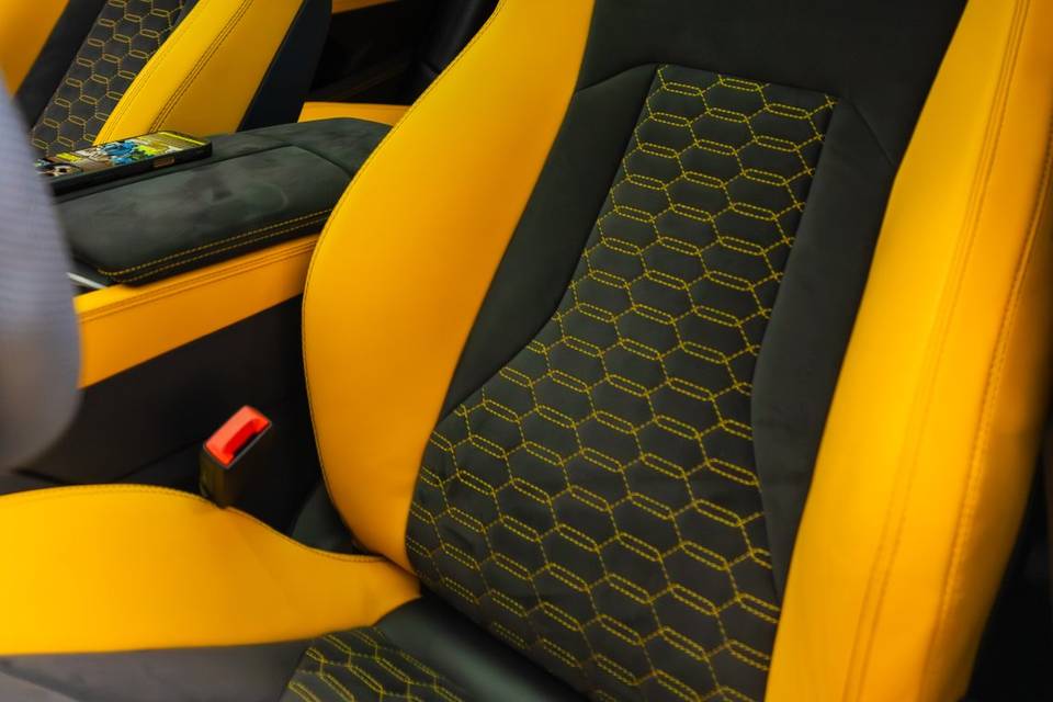Lamborghini Urus Yellow Inside
