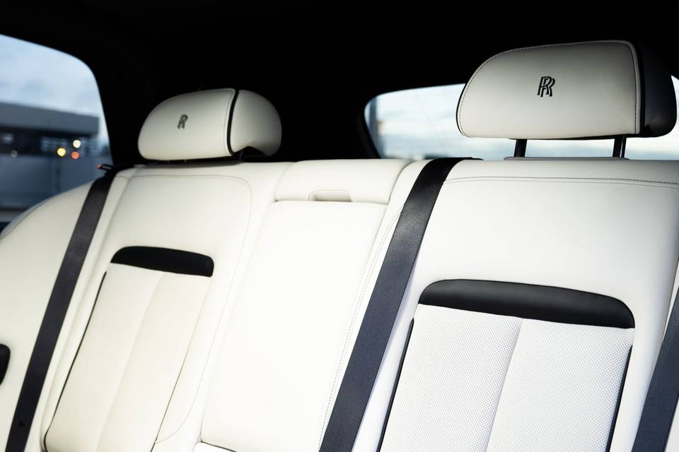Rolls Royce Cullinan Inside
