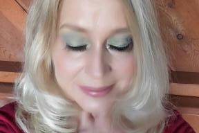 Artistry Crowning Beauty
