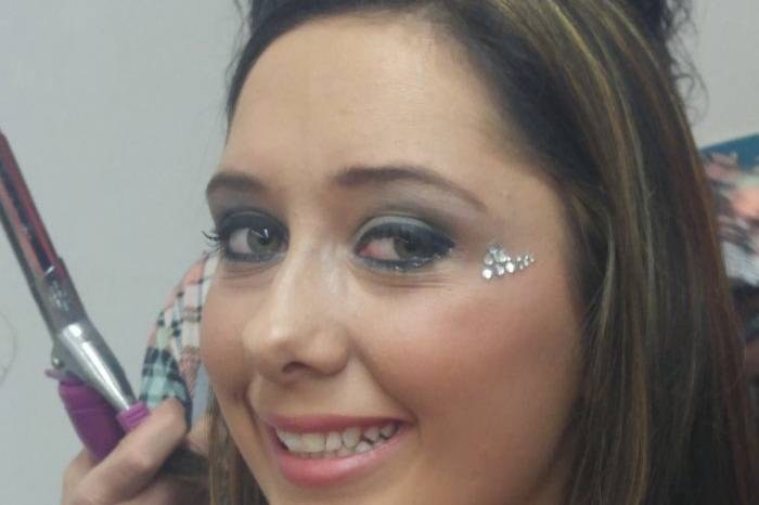 Artistry Crowning Beauty