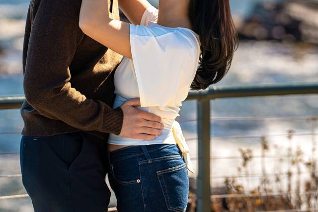 Kiss after “yes” at Portland H