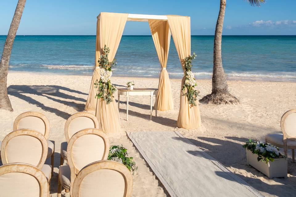 Tropical Beach Wedding